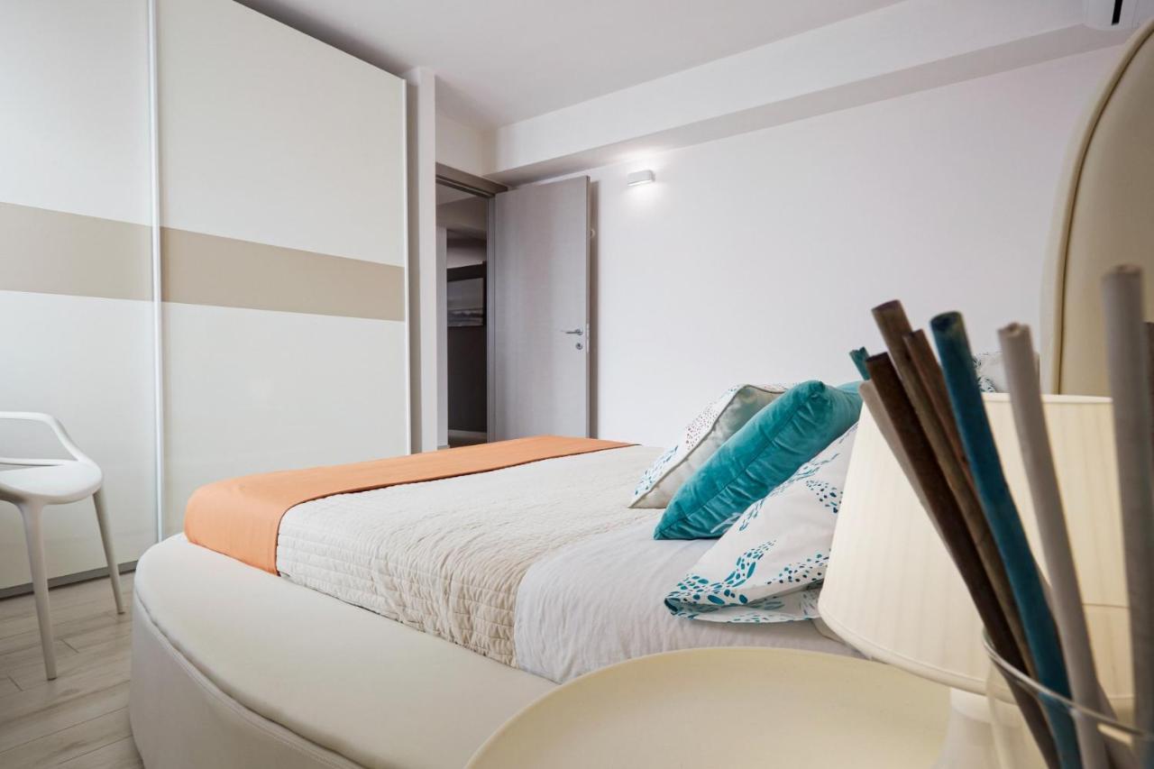Villa Giame - Heated Pool, Beach At 350M Pozzallo Luaran gambar